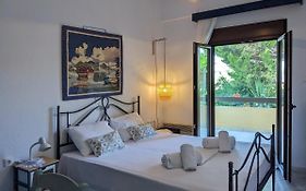 Melina Apartments